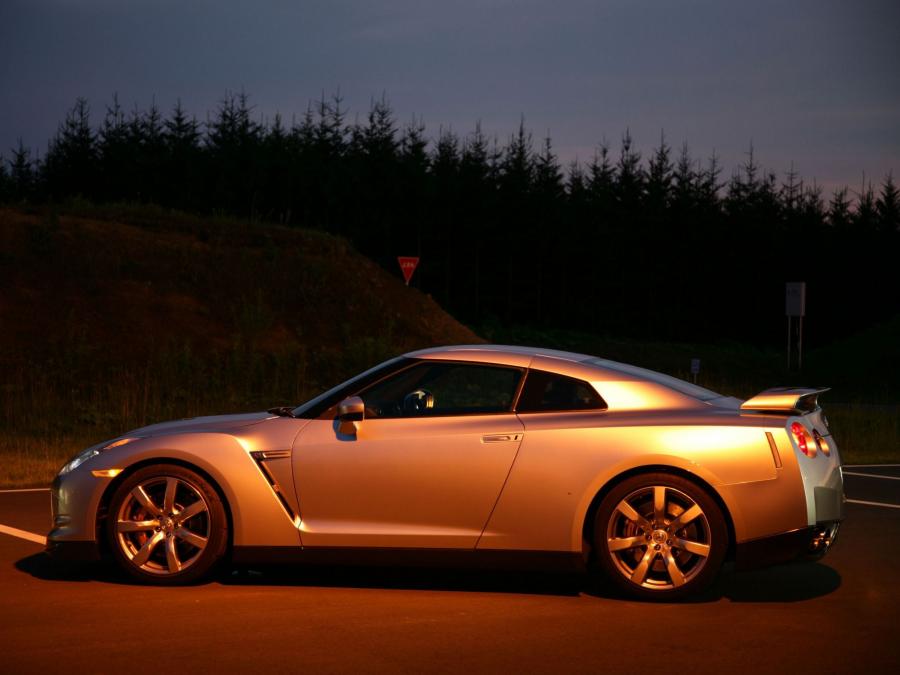  Nissan GT-R 2007 года  (фото 97 из 480)
